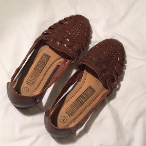 vintage genuine leather weaved flats